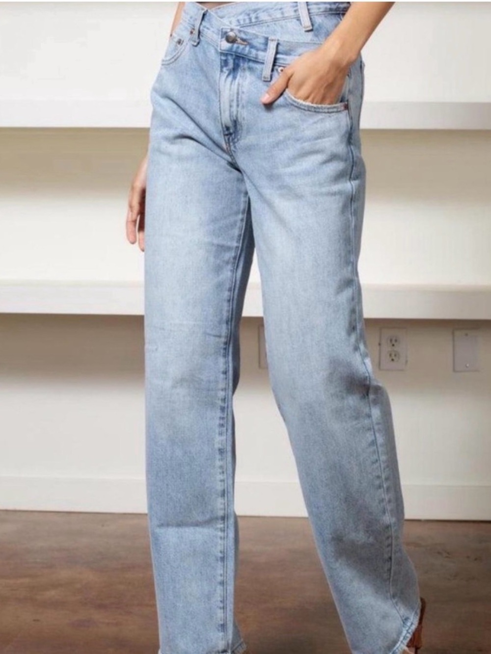 PISTOLA Bobbie Crossover Light Blue Wide Leg Jeans